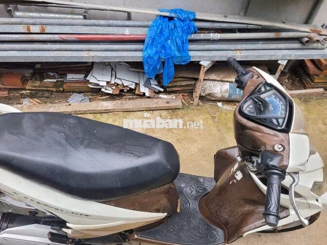 Yamaha Luvias FI Trắng, Nâu Việt Nam