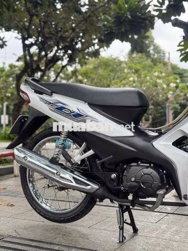 Wave A 110 2023 Trắng đen 15.000km bstp chính chủ