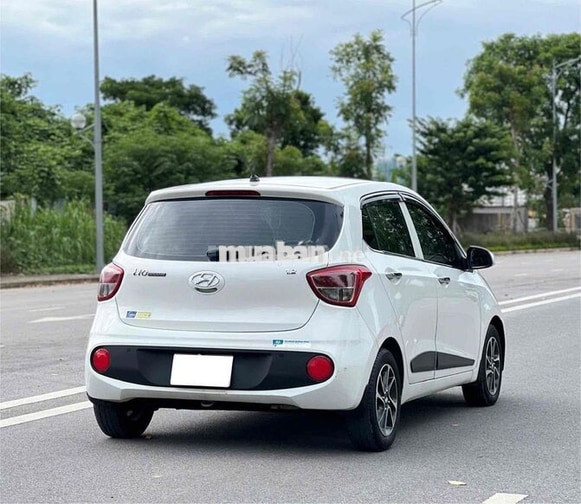 Hyundai I10 AT 2018 76000 km Trắng