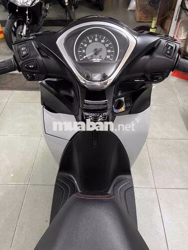 Honda SH Mode 2022 Bạc