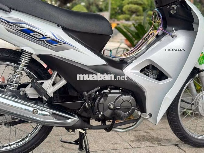 Wave A 110 2023 Trắng đen 15.000km bstp chính chủ