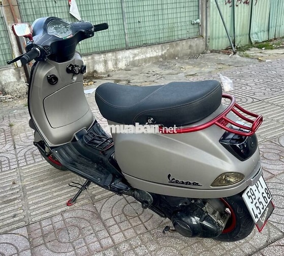 Piaggio Vespa LX 125 ie 2012 Xám