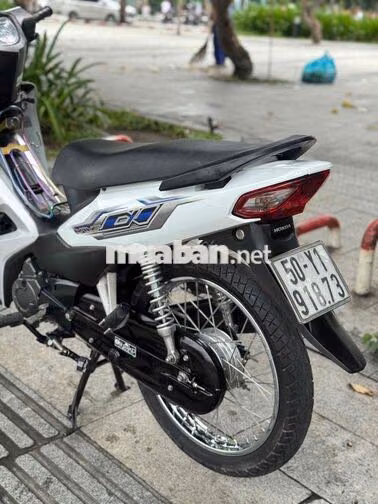 Wave A 110 2023 Trắng đen 15.000km bstp chính chủ