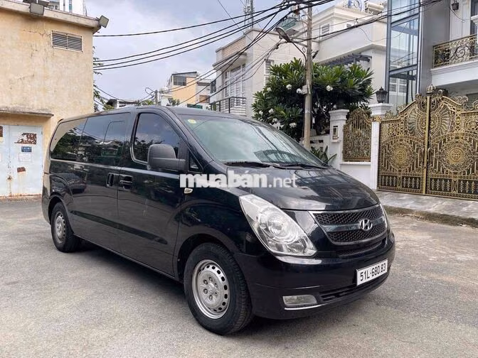 Hyundai Starex Van 2014 Dầu Đen