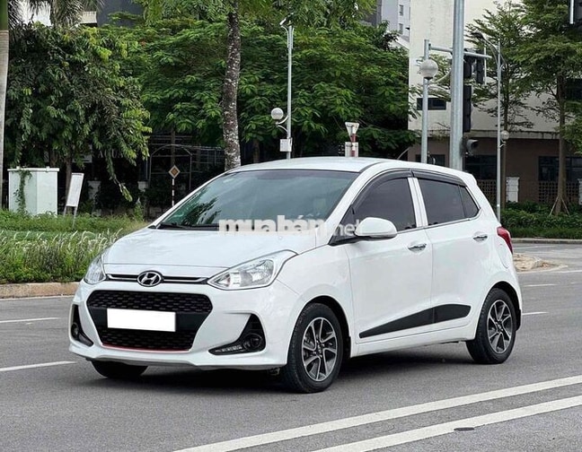 Hyundai I10 AT 2018 76000 km Trắng