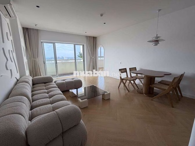 Bán chung cư Hùng Vương Plaza .Dt 130m. 3pn tầng cao view đẹp ,10.3 tỷ