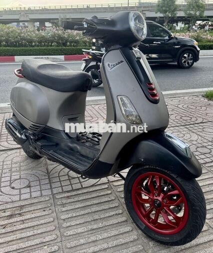 Piaggio Vespa LX 125 ie 2012 Xám
