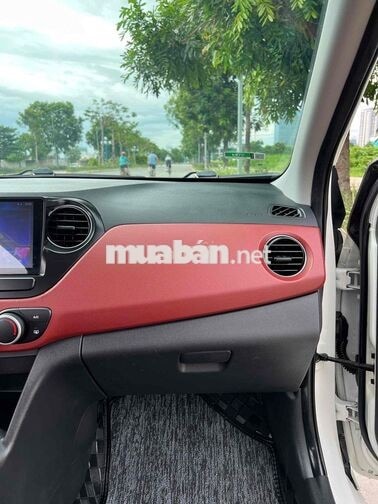 Hyundai I10 AT 2018 76000 km Trắng