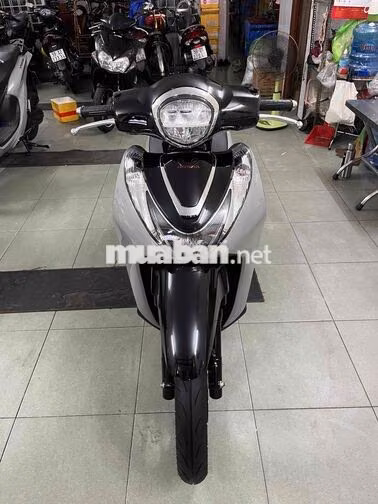 Honda SH Mode 2022 Bạc