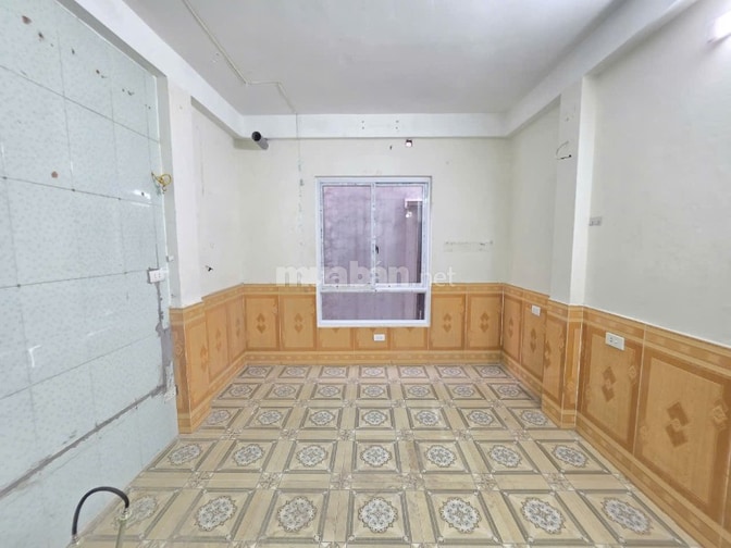 Bán gấp nhà ngõ 93 Vũ Tông Phan cạnh Ngã Tư sở, đường vành đai 2.5