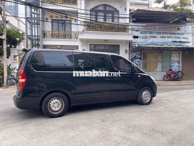 Hyundai Starex Van 2014 Dầu Đen