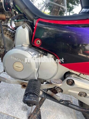 Honda Wave ZX Đỏ đen chất e bán 10,5 triệu.