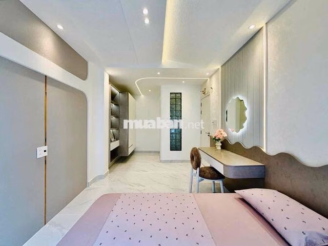 HẺM XE HƠI CÁCH MẶT TIỀN VÀI BƯỚC CĂN NHÀ HỘI TỤ VẺ ĐẸP HIỆN ĐẠI
