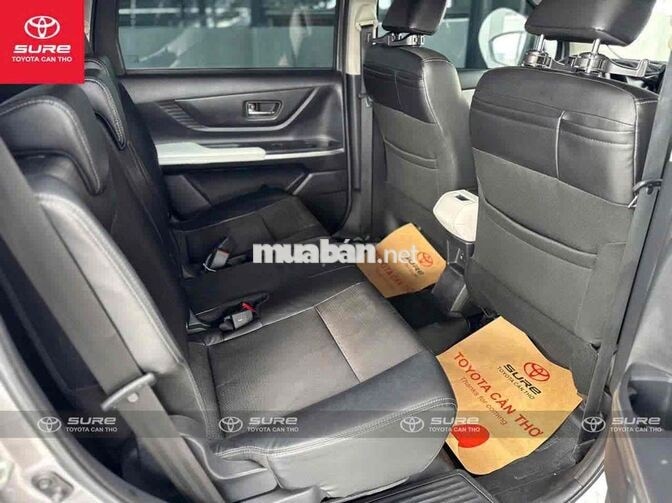 Toyota Veloz Cross Top 2024 - bảo hành Toyota
