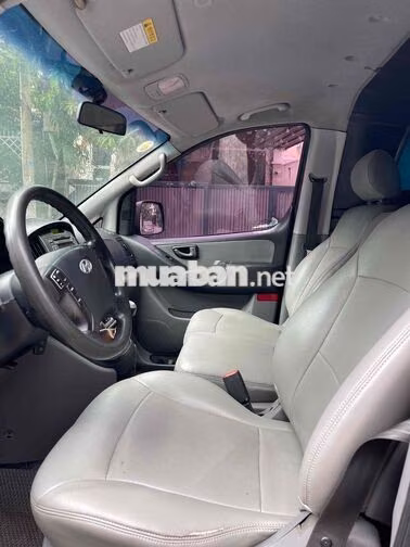Hyundai Starex Van 2014 Dầu Đen