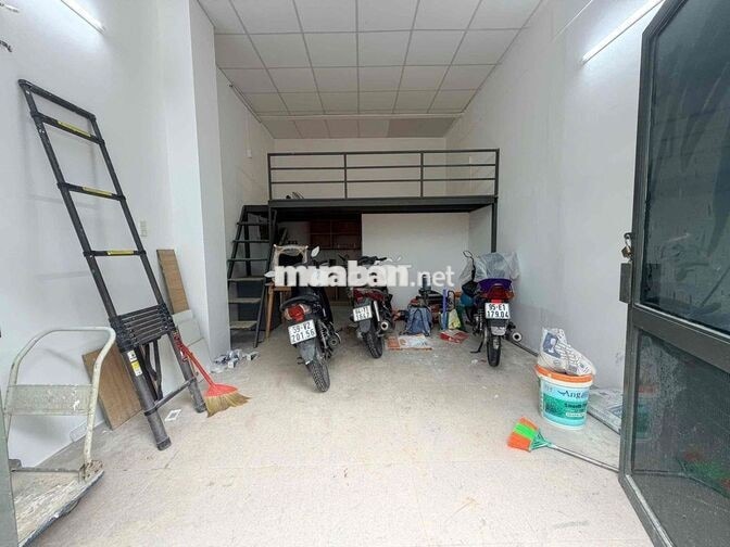 Cho thuê nhà cấp 4 mặt tiền Kinh doanh! P.14, Q. Tân Bình