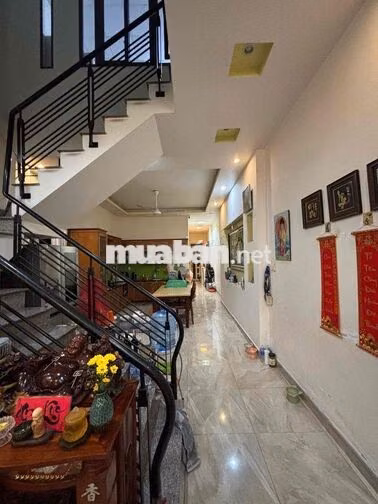 Bán nhà mặt tiền hẻm đường Nguyễn Thị Thập Quận 7, HCM 9tỷ9.