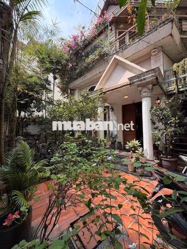 Tổng giãm 3.3 tỷ, giá chào mới chỉ 16.9 tỷ.   Hoàng Hoa Thám -121M2 -