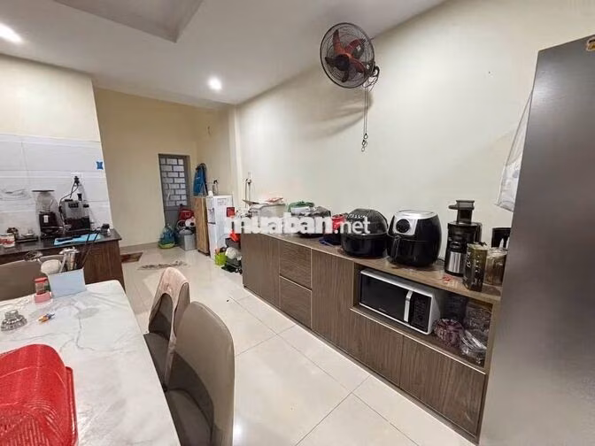 NHÀ 2 TẦNG 2PN 3WC MT KHU MÂN THÁI