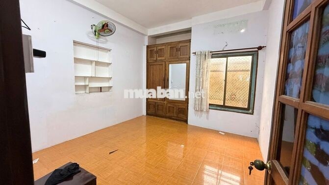 NHÀ NGUYÊN CĂN CƯ XÁ PHÚ HÒA, LẠC LONG QUÂN Q11 4X16, 6 PHÒNG