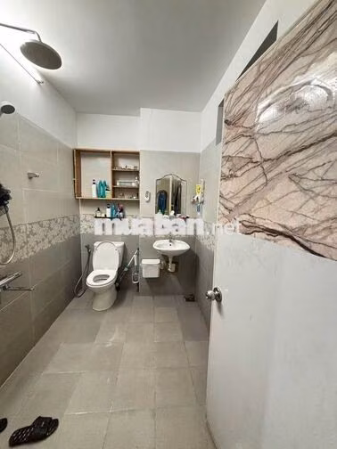 NHÀ 2 TẦNG 2PN 3WC MT KHU MÂN THÁI