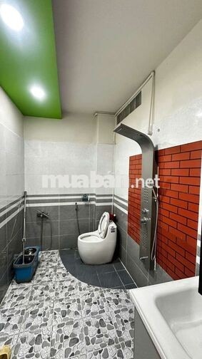 Cho thuê nhà mặt tiền nguyễn phúc chu, 1 trệt 2 lầu 4pn 3wc 5x20m 