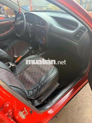 Daewoo Lanos 2000 Đỏ 5 chỗ