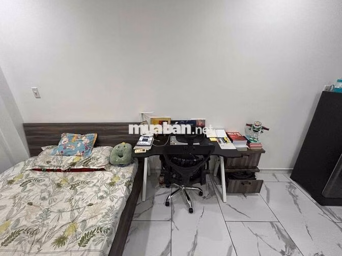 Pass studio rộng nội thất đầy đủ