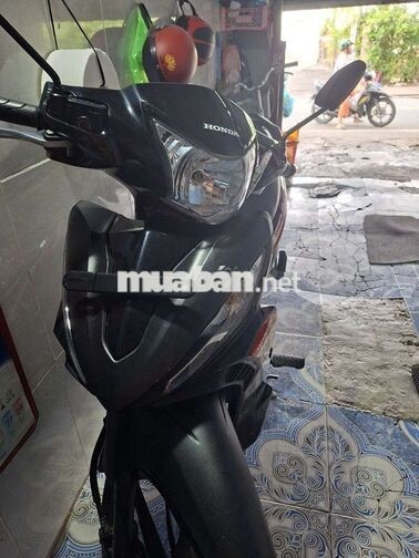 Honda Revo X Đen 5000km