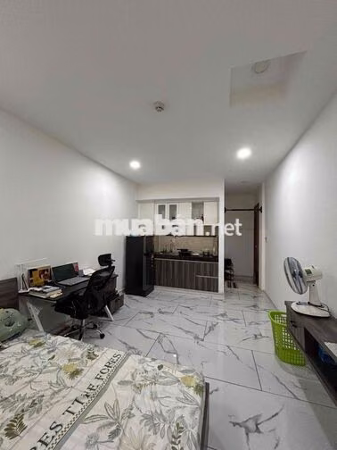 Pass studio rộng nội thất đầy đủ