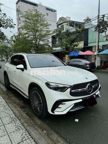 Mercedes-Benz GLC 300 V1 2023 Trắng 30.000 km