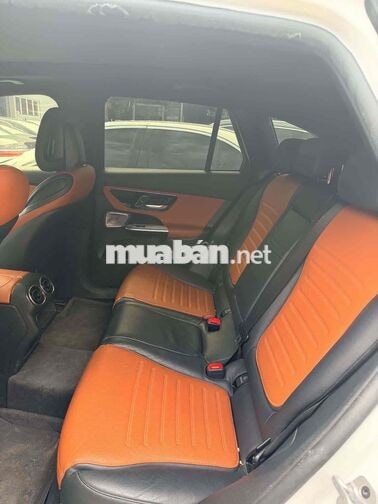 Mercedes-Benz GLC 300 V1 2023 Trắng 30.000 km