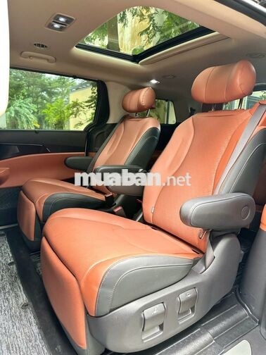 Kia Carnival Signature 2024 Trắng 12.000 Km