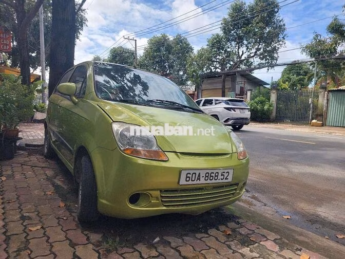 Chevrolet Spark Lite Xanh lá Số sàn