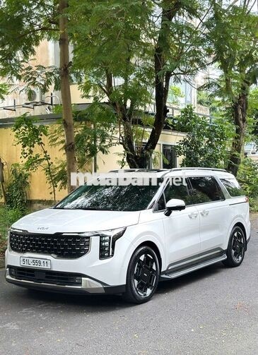 Kia Carnival Signature 2024 Trắng 12.000 Km