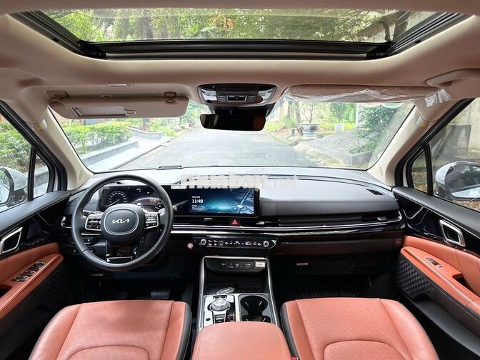 Kia Carnival Signature 2024 Trắng 12.000 Km