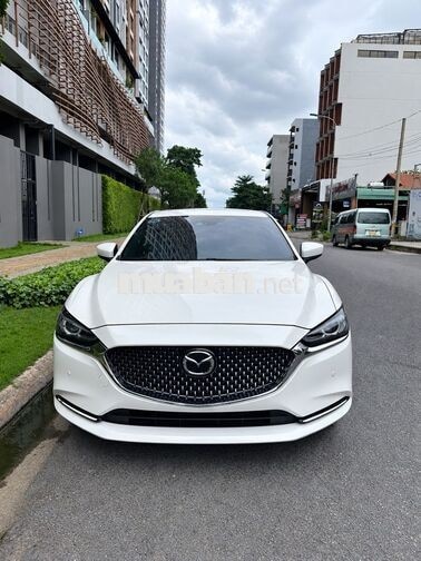 Mazda 6 Signature Premium GTCCC 2022 Trắng Tự động