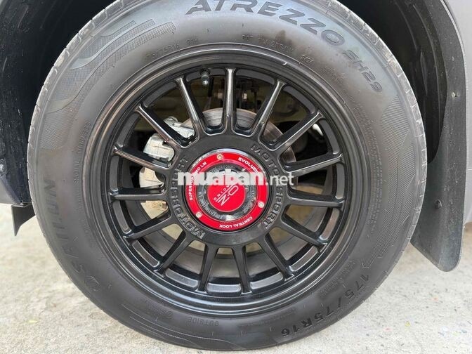 VinFast VF3 2024 Vàng 6000 km thuê pin