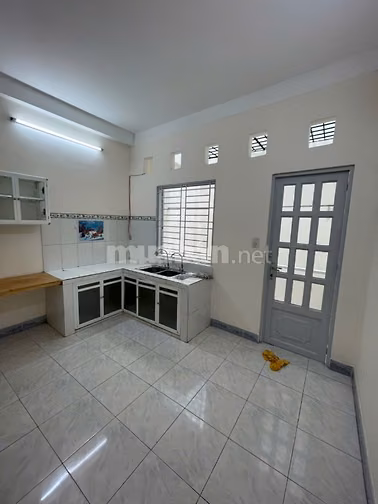 CHO THUÊ TẦNG 1 PHÙ HỢP GIA ĐÌNH 4 NGƯỜI