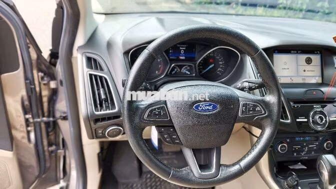 Ford Focus Titanium 2018 Xám Tự động