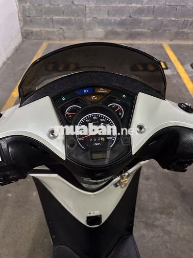 Honda SH150i 8500km Trắng