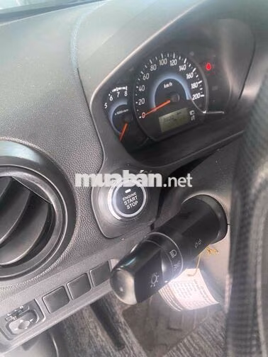 Mitsubishi Attrage 2023 Bạc