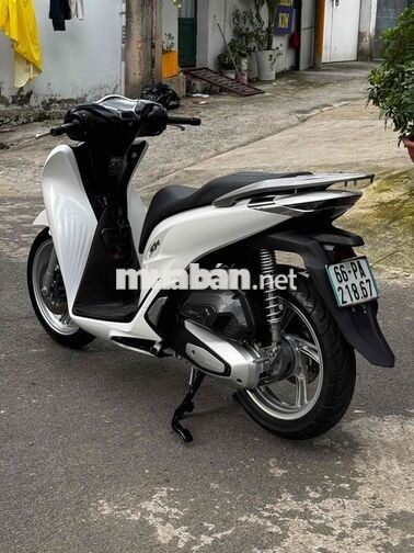 Honda SH 125i ABS Sporty 2025 Trắng đen