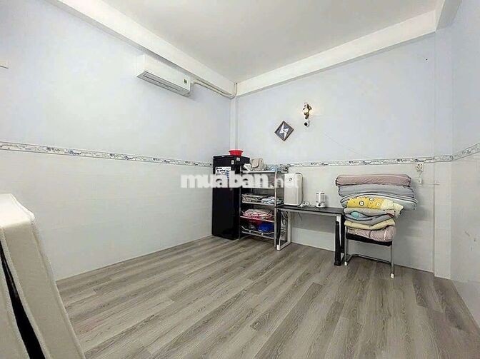 CHO THUÊ NHÀ HƯƠNG LỘ 2 - 12TRIEU- 4PN - CÓ 3 MÁY LẠNH- HẺM XE HƠI