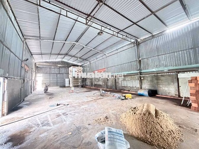 CHO THUÊ KHO 250m2 12tr - XA DÂN CƯ - LÀM ĐA NGÀNH - ĐƯỜNG LỚN