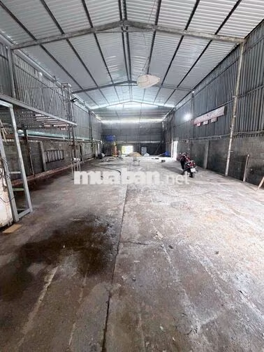 CHO THUÊ KHO 250m2 12tr - XA DÂN CƯ - LÀM ĐA NGÀNH - ĐƯỜNG LỚN