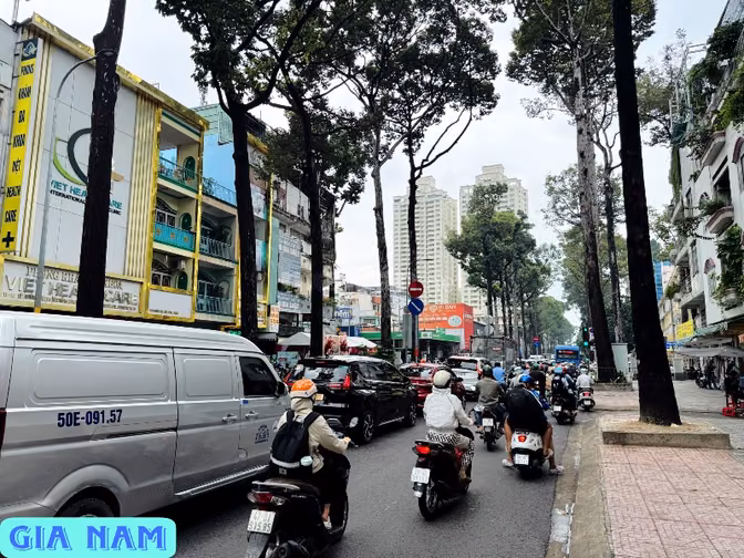 BÁN NHÀ MẶT TIỀN KINH DOANH : 26 LÝ THƯỜNG KIỆT - P. 7 - Q. 10 - TPHCM