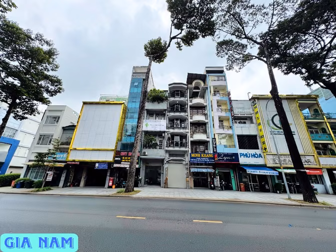 BÁN NHÀ MẶT TIỀN KINH DOANH : 26 LÝ THƯỜNG KIỆT - P. 7 - Q. 10 - TPHCM