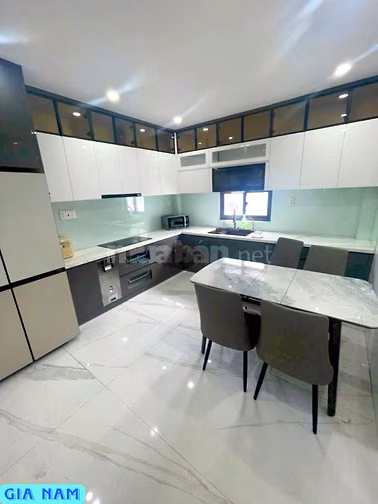 BÁN NHÀ MẶT TIỀN KINH DOANH : 26 LÝ THƯỜNG KIỆT - P. 7 - Q. 10 - TPHCM