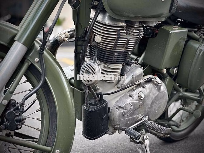ROYAL EÈNIELD BULLET 500 2019